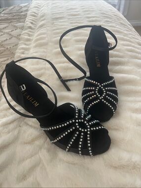 Elegant Black Ankle-Tie Heels with Crystal Embellishments